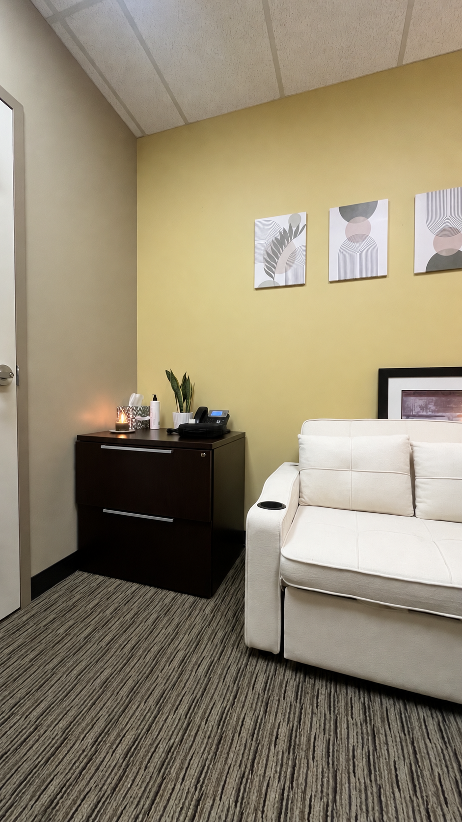 The welcoming seating area in Veronica’s Etobicoke office